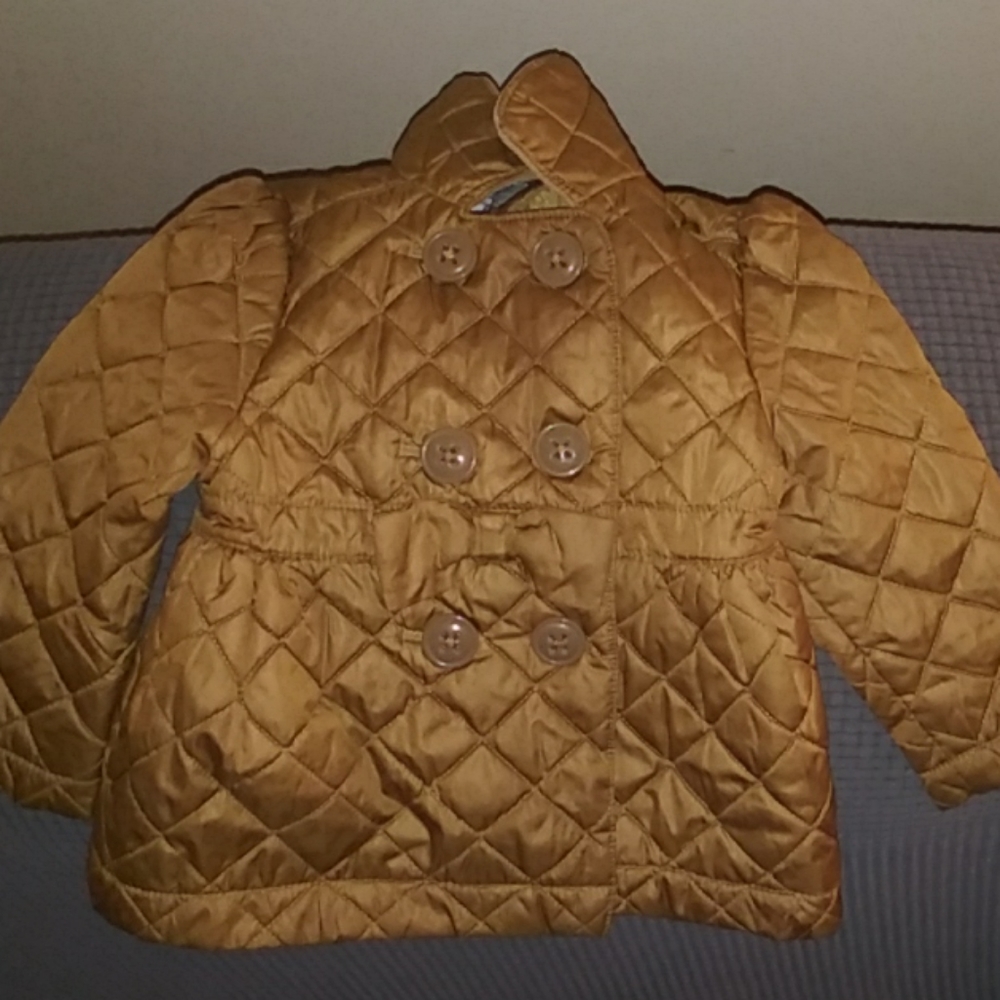 🍀Old Navy Girls Gold jacket🍀